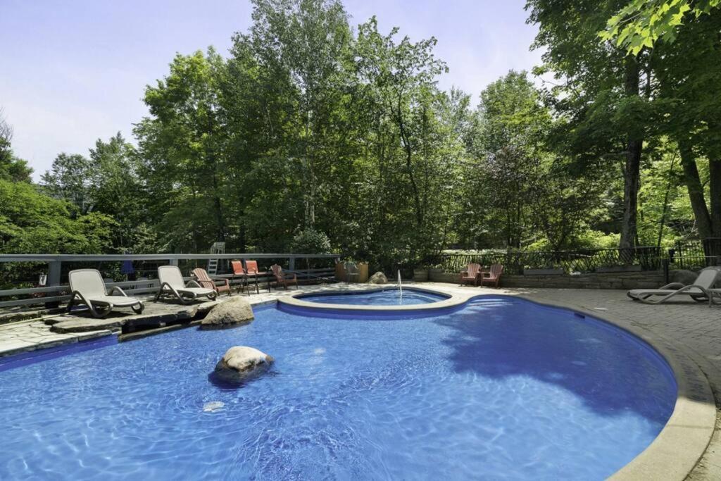 Les Manoirs Wpool & Hot Tub Near Village 110-7 Μοντ Τρεμπλάν Εξωτερικό φωτογραφία